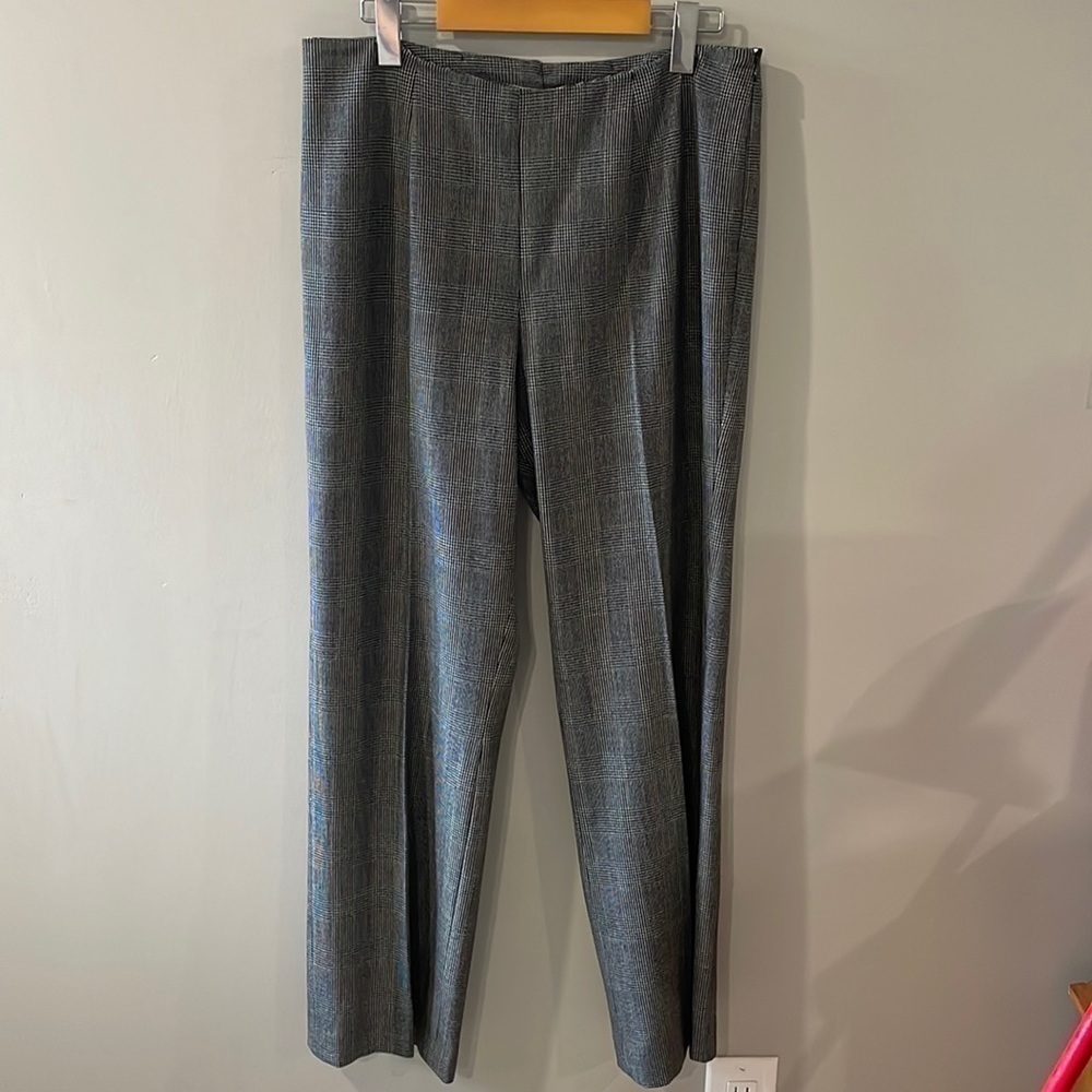 Cleo Petites Flat-Front, Side-Zip Pants with Plaid Print